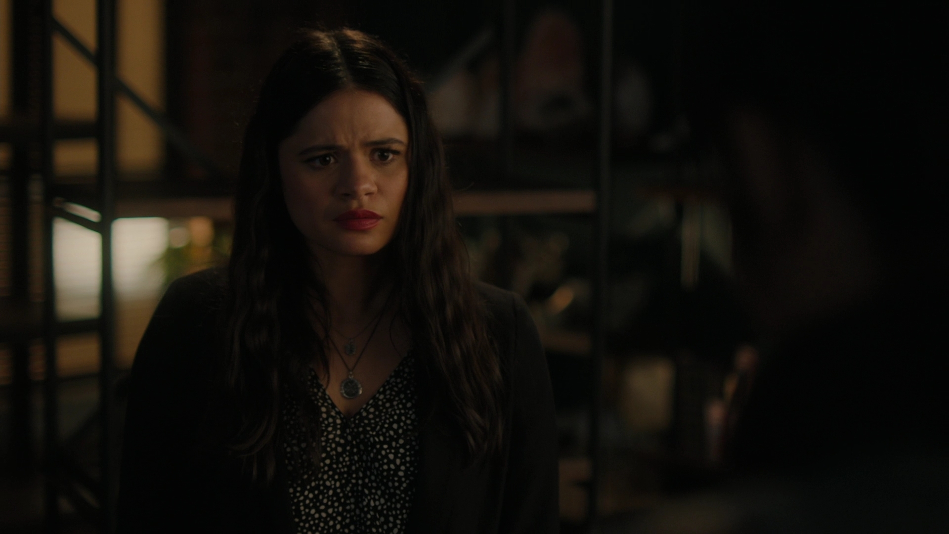 charmed-online-dot-nl_Charmed-2x07PastIsPresent2252.jpg