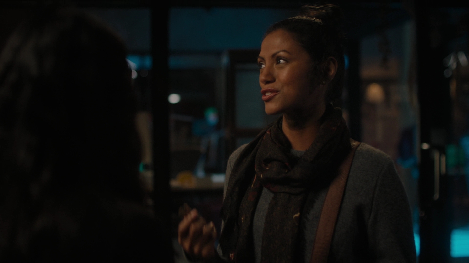 charmed-online-dot-nl_Charmed-2x07PastIsPresent2256.jpg