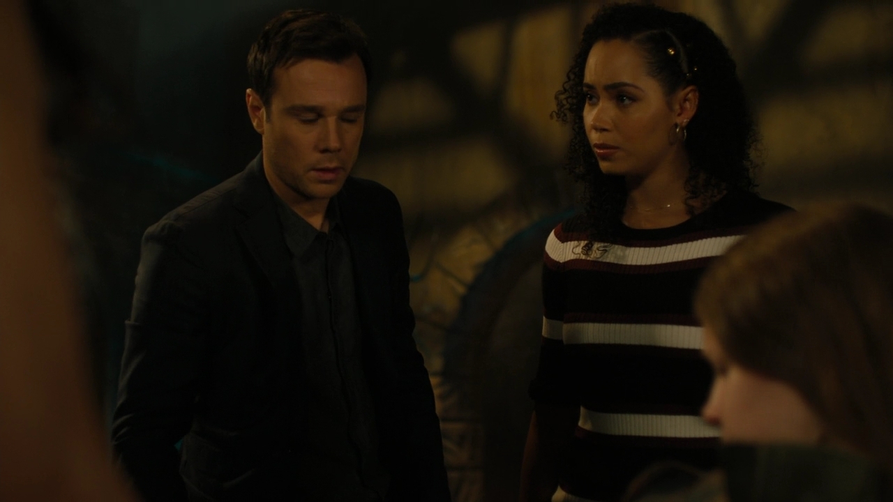 Charmed-Online-dot-nl_Charmed2x08TheRulesOfEngagement0097.jpg
