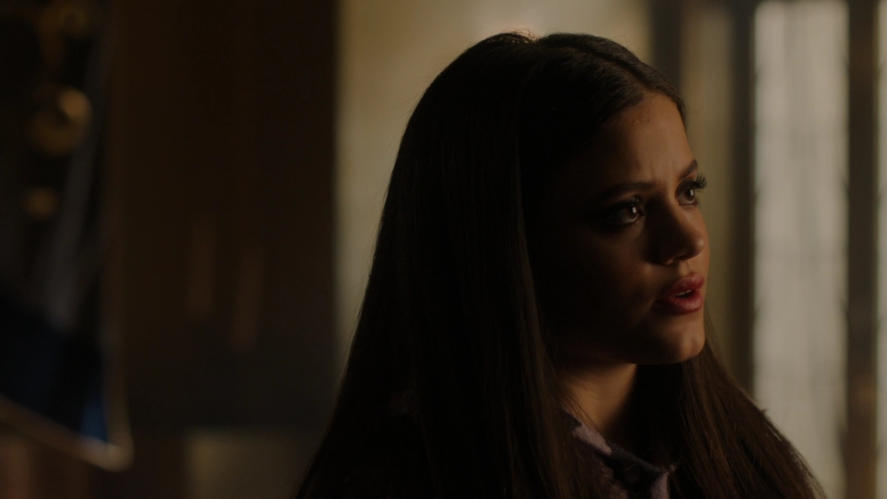 Charmed-Online-dot-nl_Charmed2x08TheRulesOfEngagement0294.jpg