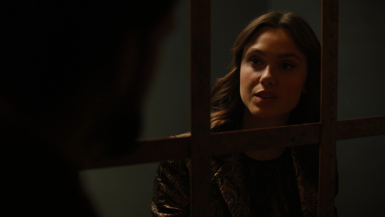 Charmed-Online-dot-nl_Charmed2x08TheRulesOfEngagement0418.jpg