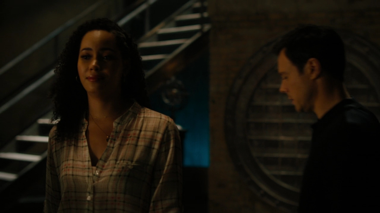 Charmed-Online-dot-nl_Charmed2x08TheRulesOfEngagement0448.jpg