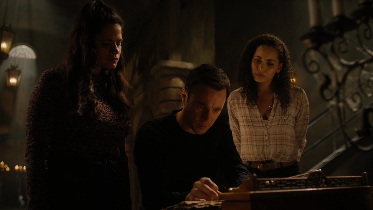 Charmed-Online-dot-nl_Charmed2x08TheRulesOfEngagement0631.jpg