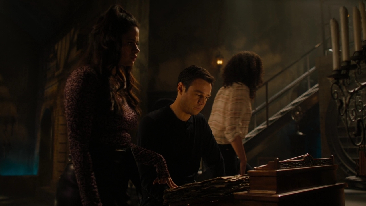 Charmed-Online-dot-nl_Charmed2x08TheRulesOfEngagement0651.jpg