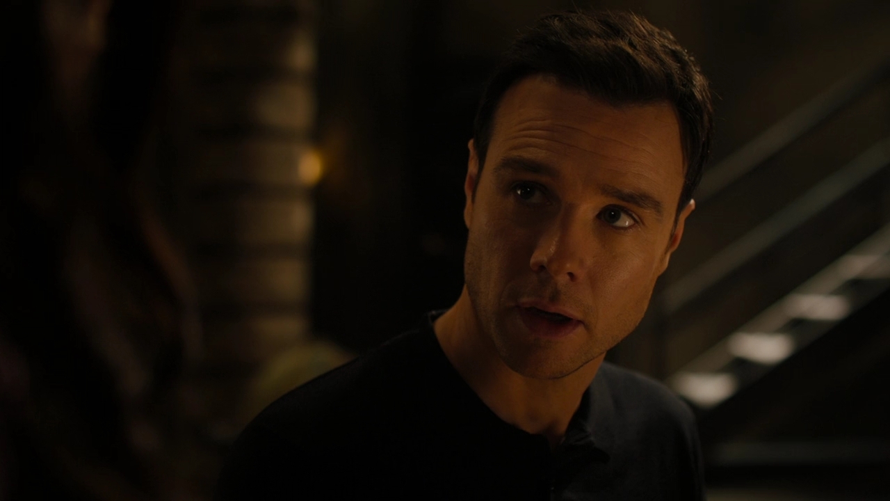 Charmed-Online-dot-nl_Charmed2x08TheRulesOfEngagement0659.jpg