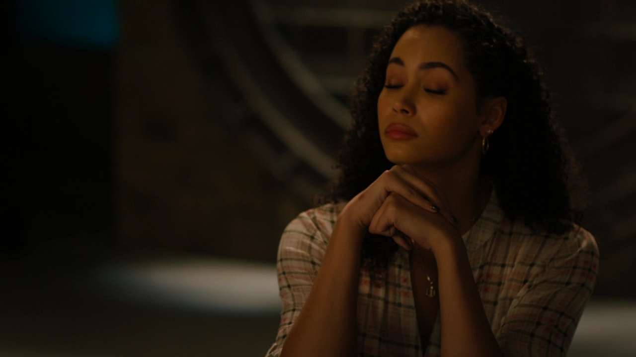 Charmed-Online-dot-nl_Charmed2x08TheRulesOfEngagement0673.jpg