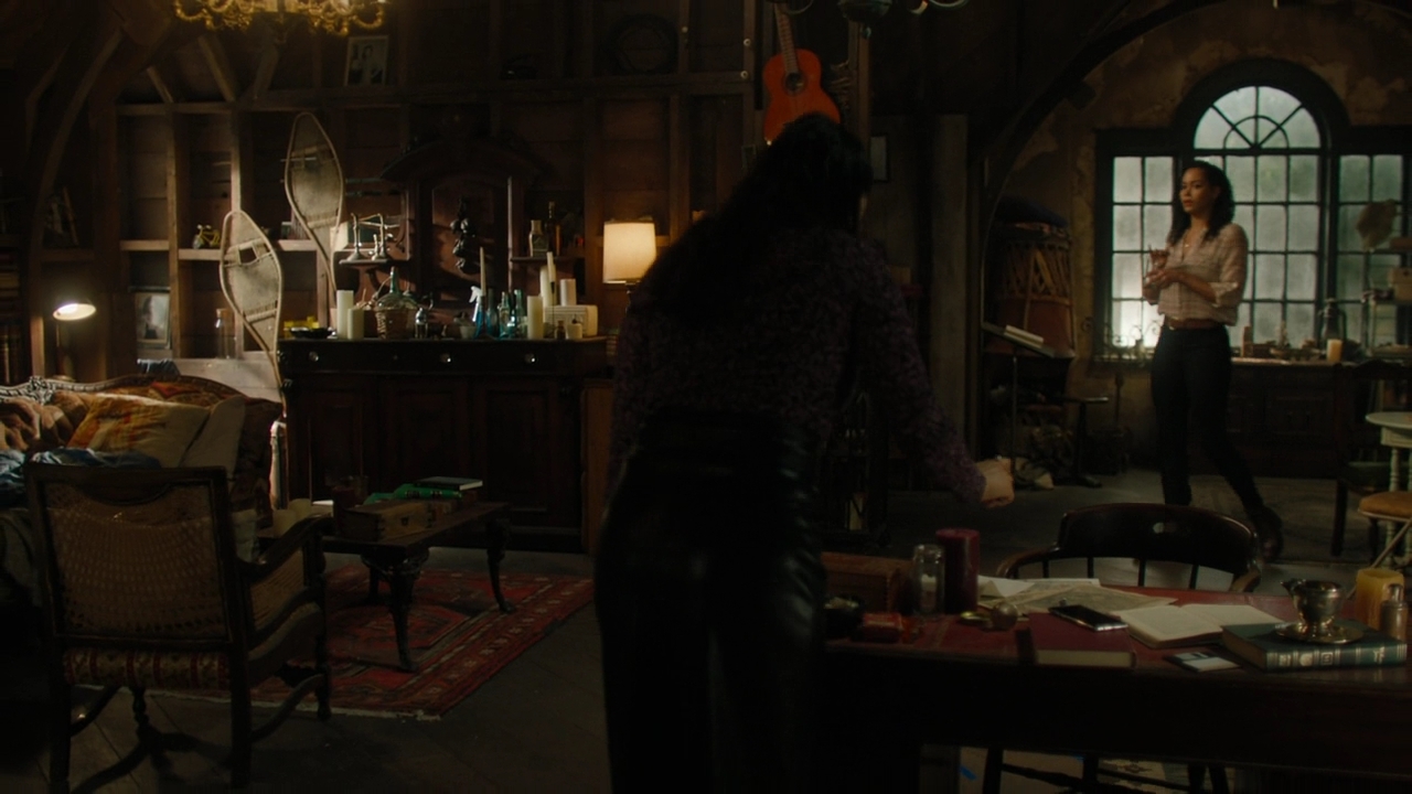 Charmed-Online-dot-nl_Charmed2x08TheRulesOfEngagement0693.jpg