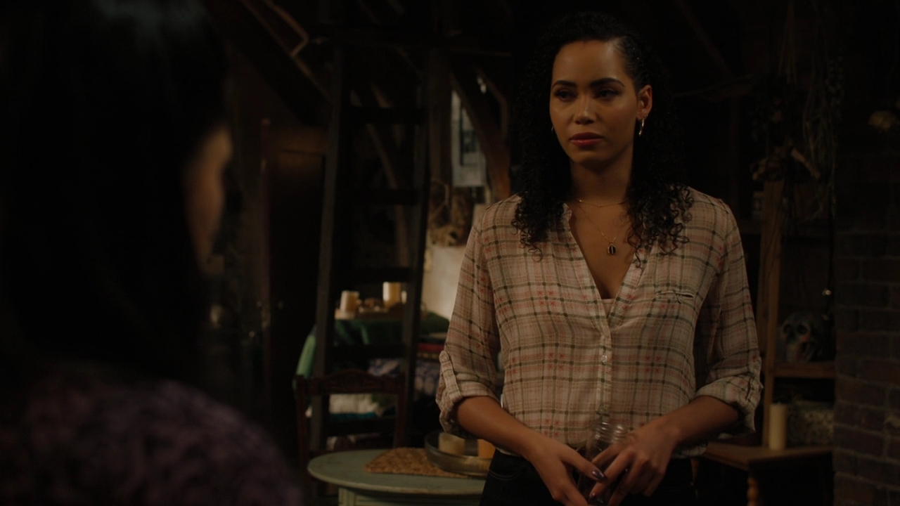 Charmed-Online-dot-nl_Charmed2x08TheRulesOfEngagement0781.jpg