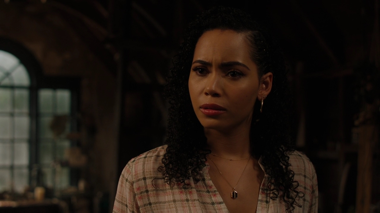 Charmed-Online-dot-nl_Charmed2x08TheRulesOfEngagement0801.jpg