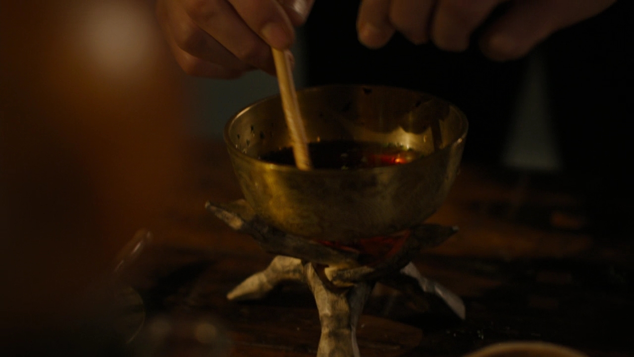Charmed-Online-dot-nl_Charmed2x08TheRulesOfEngagement0824.jpg