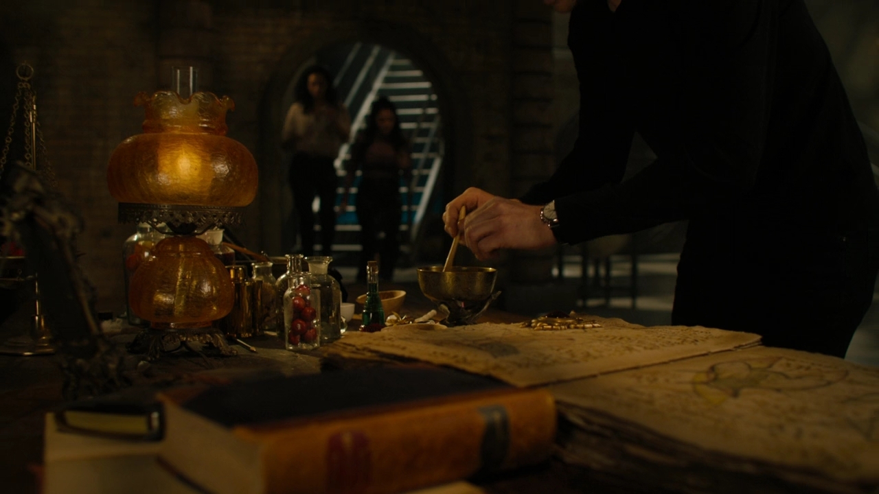 Charmed-Online-dot-nl_Charmed2x08TheRulesOfEngagement0826.jpg
