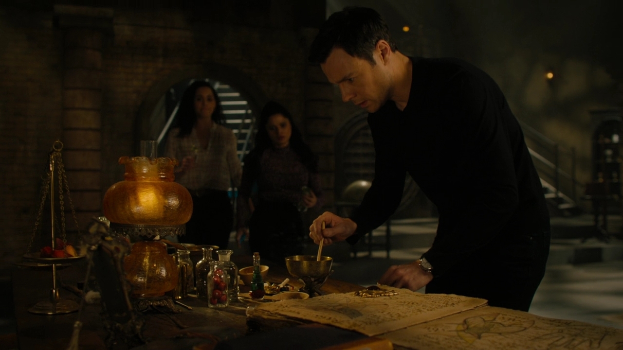 Charmed-Online-dot-nl_Charmed2x08TheRulesOfEngagement0828.jpg