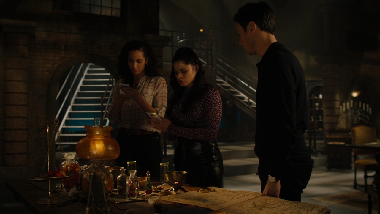 Charmed-Online-dot-nl_Charmed2x08TheRulesOfEngagement0832.jpg