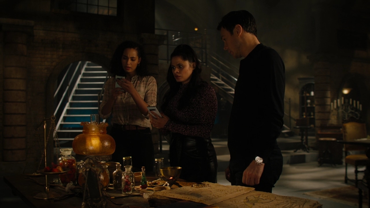 Charmed-Online-dot-nl_Charmed2x08TheRulesOfEngagement0834.jpg