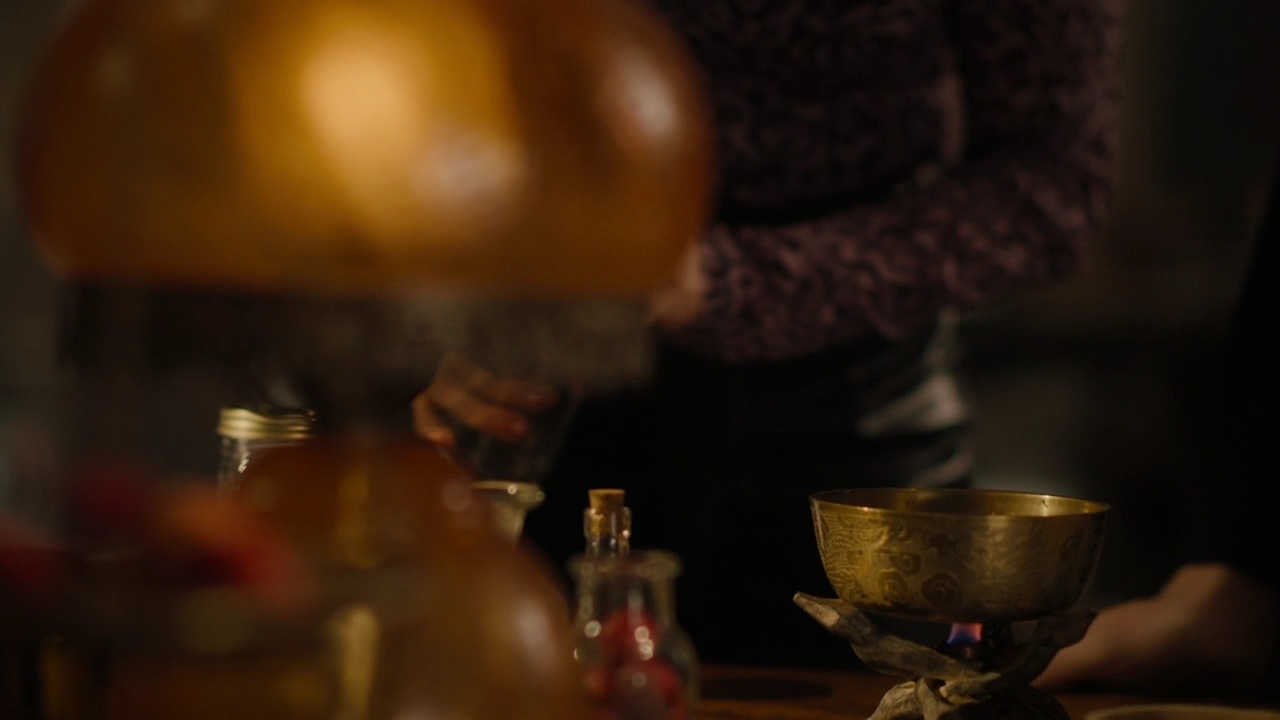 Charmed-Online-dot-nl_Charmed2x08TheRulesOfEngagement0842.jpg
