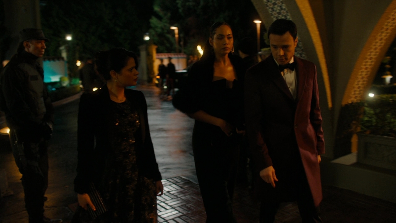 Charmed-Online-dot-nl_Charmed2x08TheRulesOfEngagement0874.jpg
