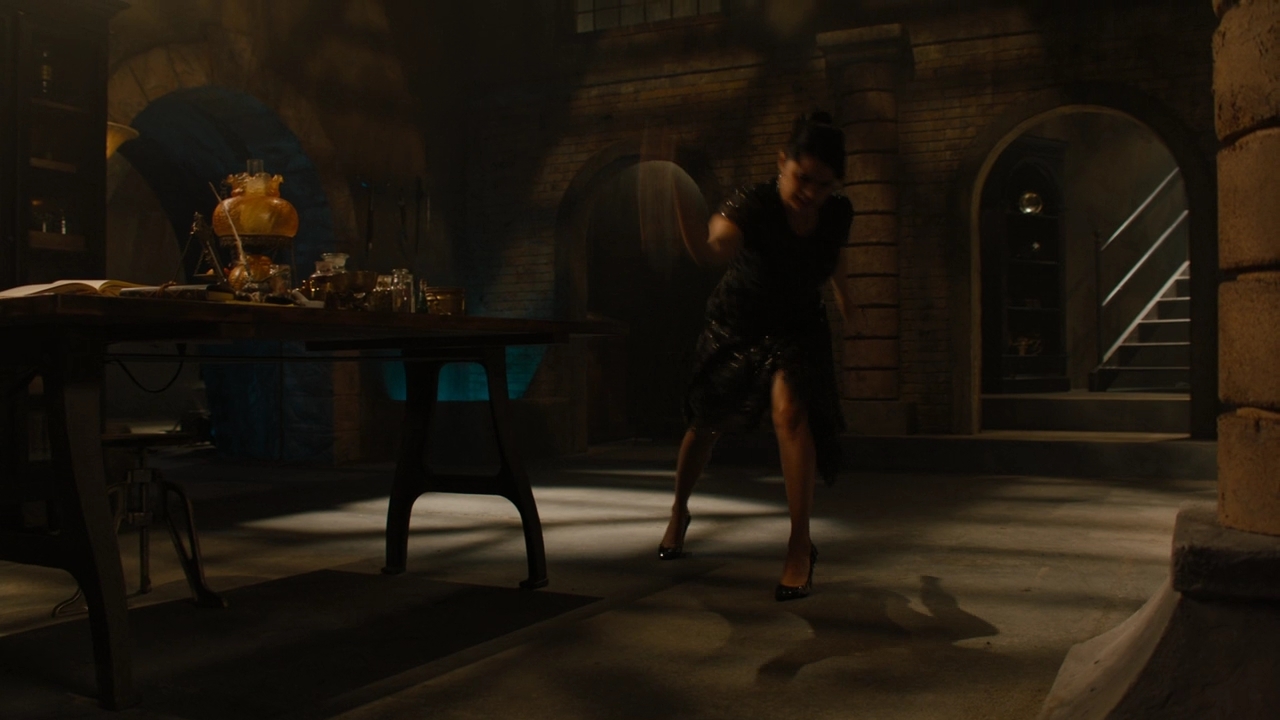 Charmed-Online-dot-nl_Charmed2x08TheRulesOfEngagement1403.jpg