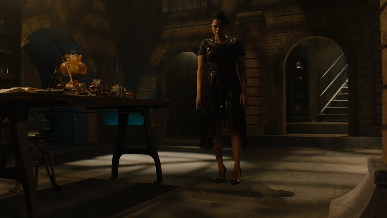 Charmed-Online-dot-nl_Charmed2x08TheRulesOfEngagement1411.jpg