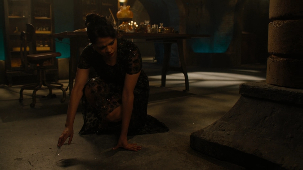 Charmed-Online-dot-nl_Charmed2x08TheRulesOfEngagement1419.jpg