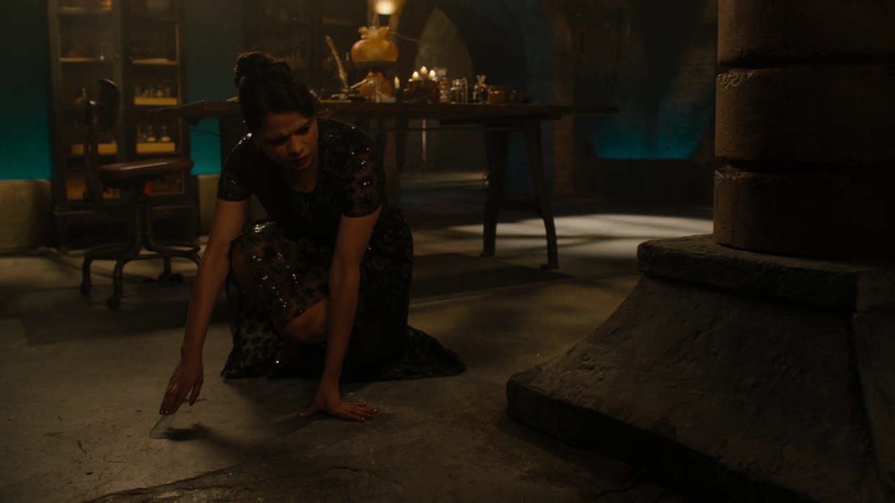 Charmed-Online-dot-nl_Charmed2x08TheRulesOfEngagement1420.jpg
