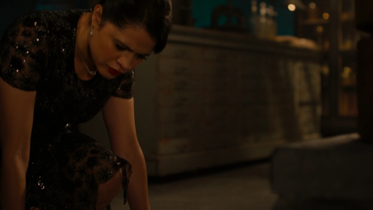 Charmed-Online-dot-nl_Charmed2x08TheRulesOfEngagement1429.jpg