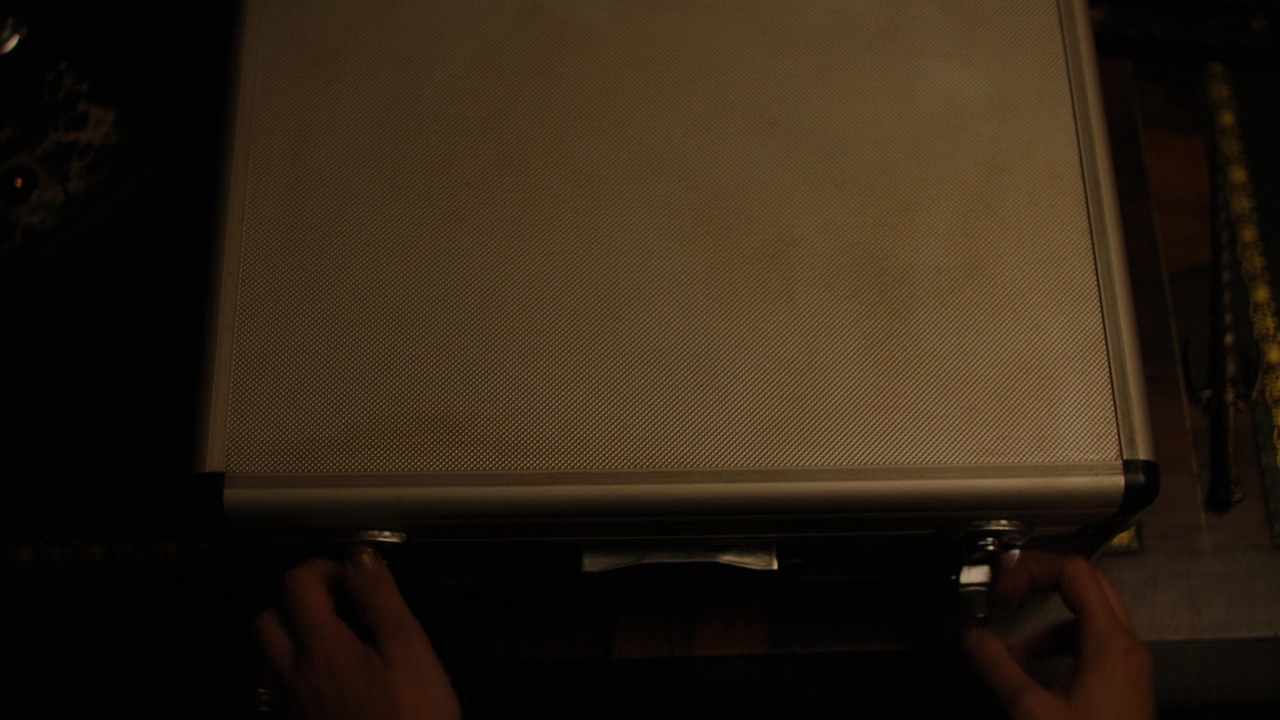 Charmed-Online-dot-nl_Charmed2x08TheRulesOfEngagement1469.jpg