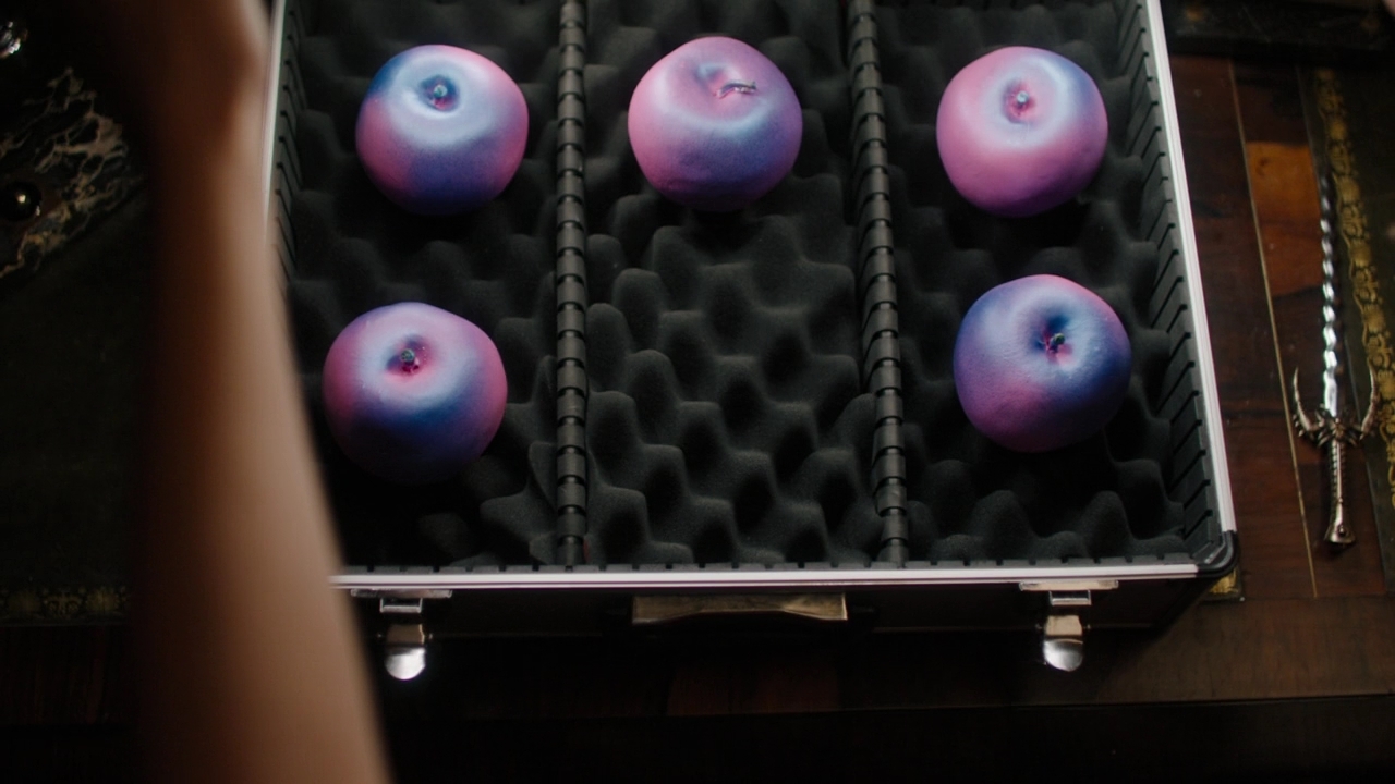 Charmed-Online-dot-nl_Charmed2x08TheRulesOfEngagement1471.jpg