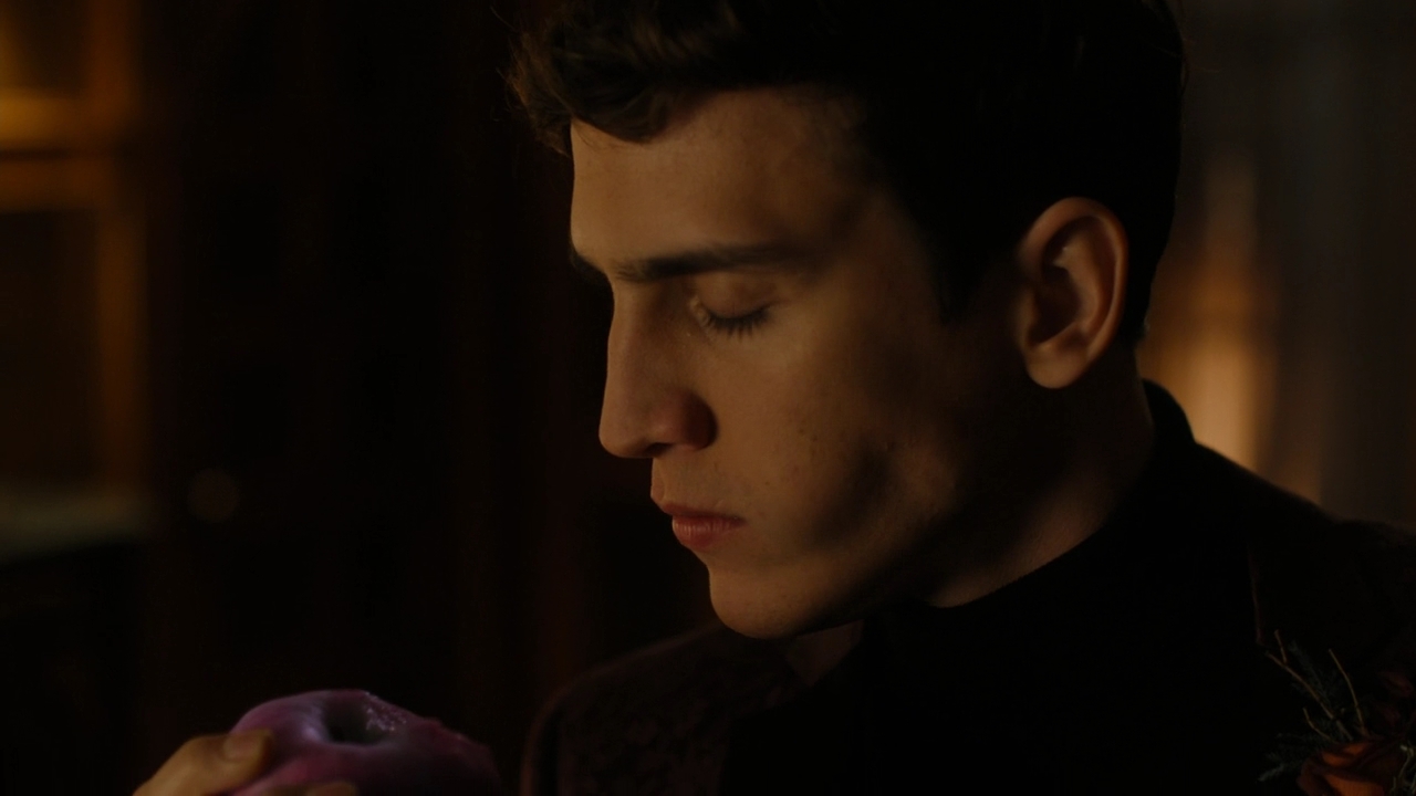 Charmed-Online-dot-nl_Charmed2x08TheRulesOfEngagement1641.jpg