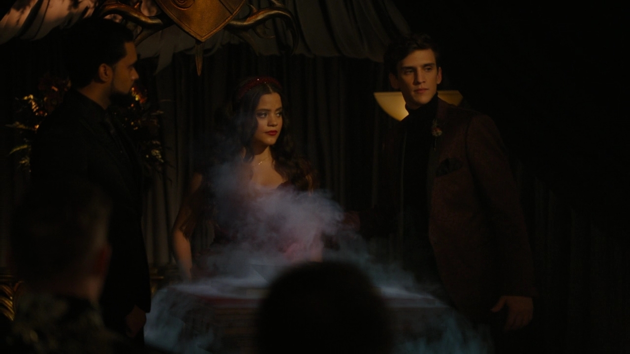 Charmed-Online-dot-nl_Charmed2x08TheRulesOfEngagement1750.jpg