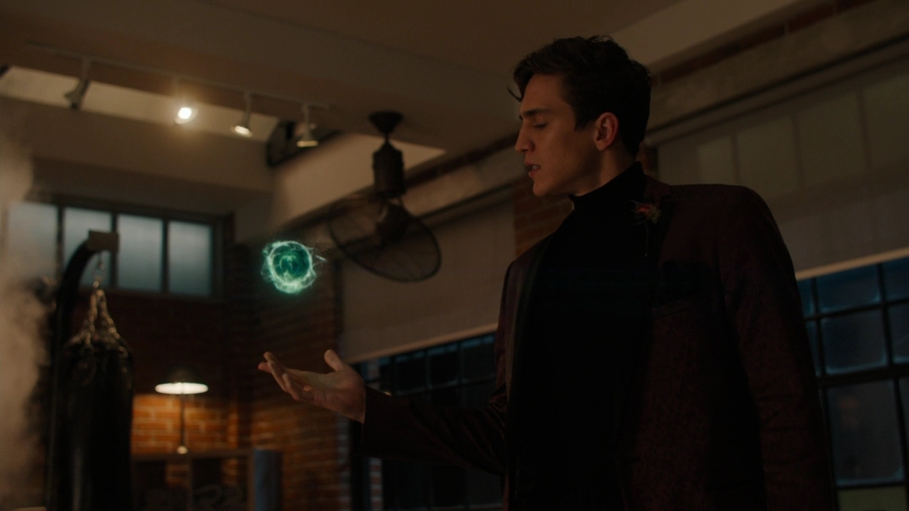 Charmed-Online-dot-nl_Charmed2x08TheRulesOfEngagement2074.jpg