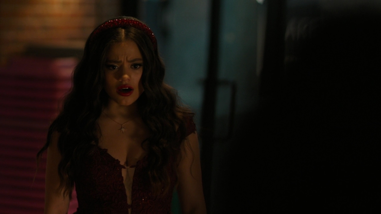 Charmed-Online-dot-nl_Charmed2x08TheRulesOfEngagement2101.jpg