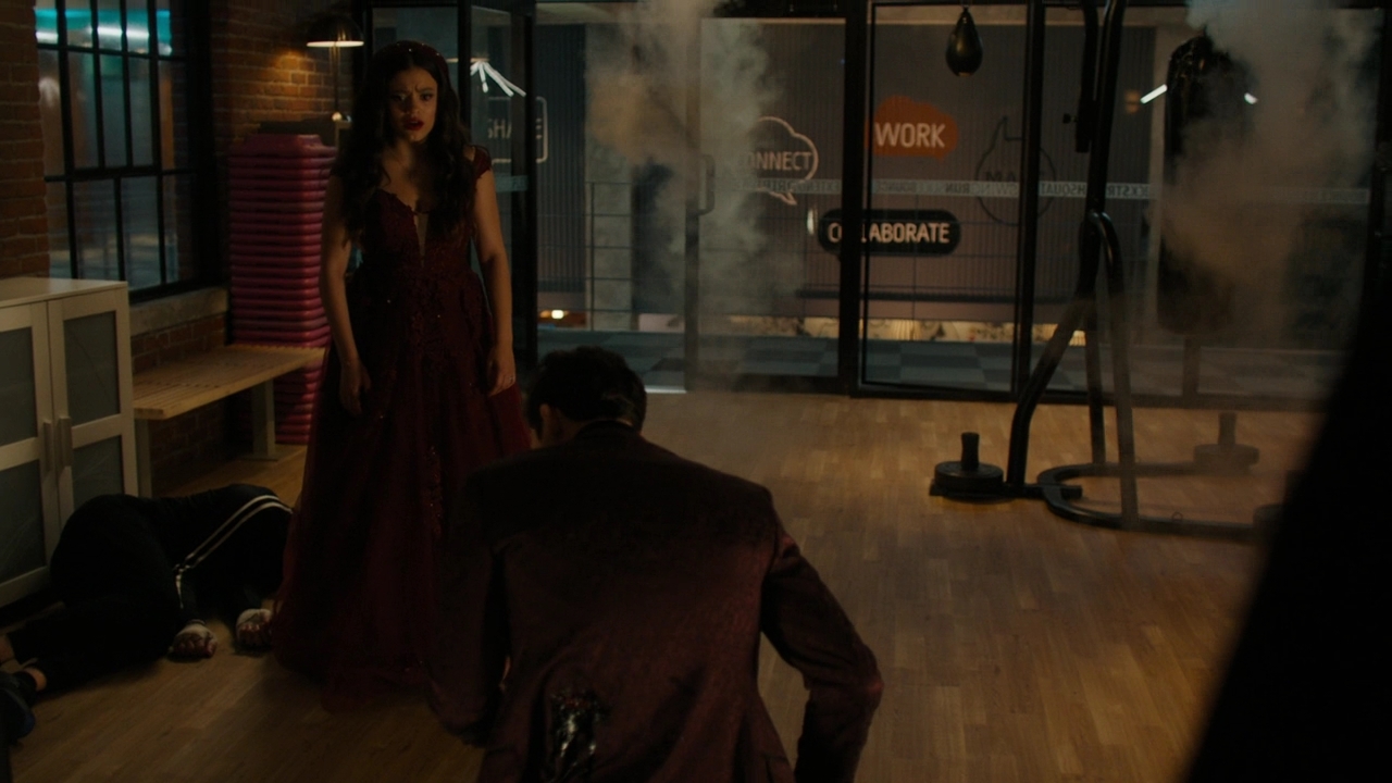 Charmed-Online-dot-nl_Charmed2x08TheRulesOfEngagement2103.jpg