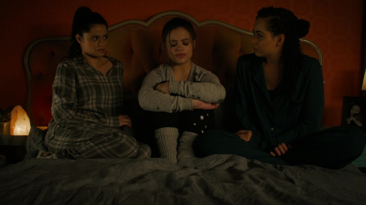 Charmed-Online-dot-nl_Charmed2x08TheRulesOfEngagement2195.jpg Charmed-Online-dot-nl_Charmed2x08TheRulesOfEngagement2195.jpg