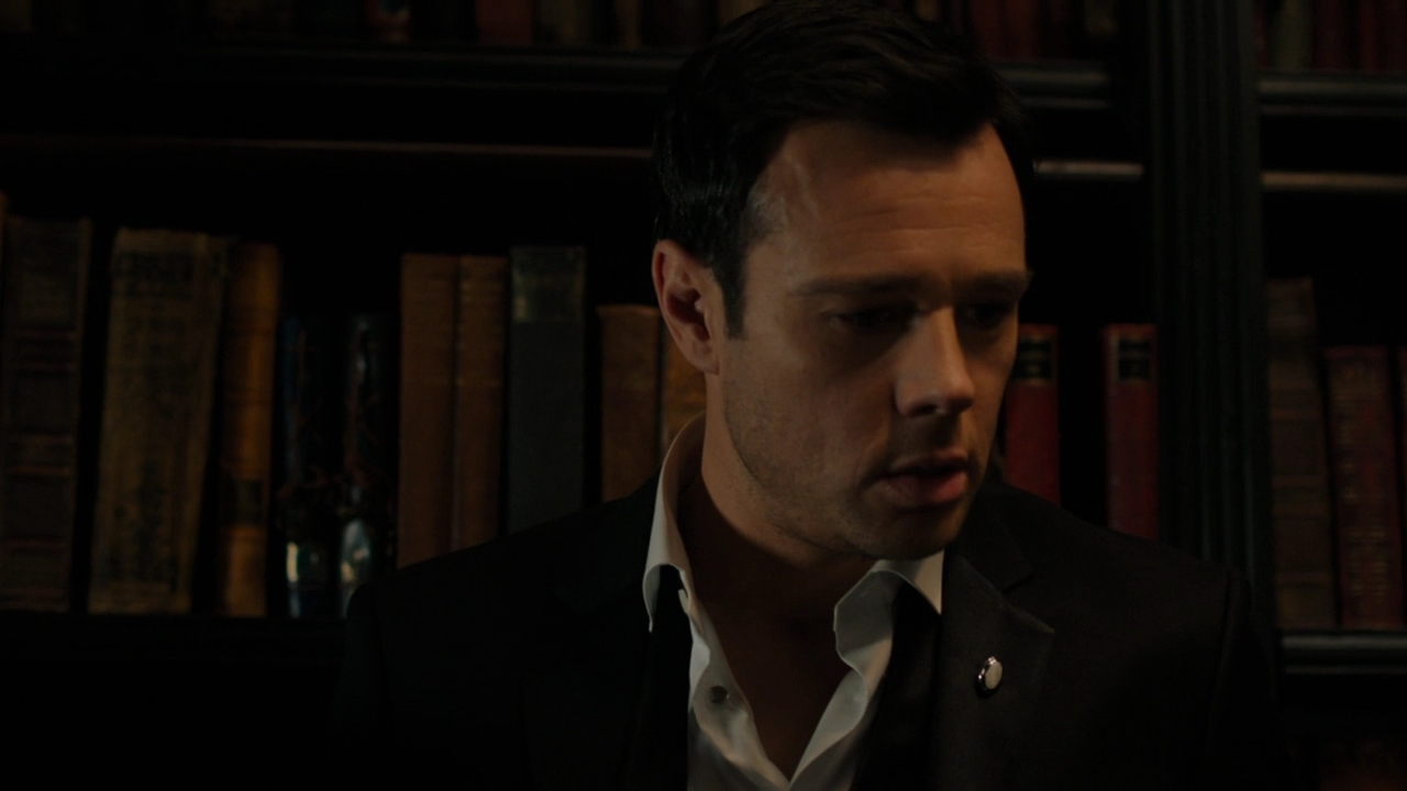 Charmed-Online-dot-nl_Charmed2x08TheRulesOfEngagement2350.jpg