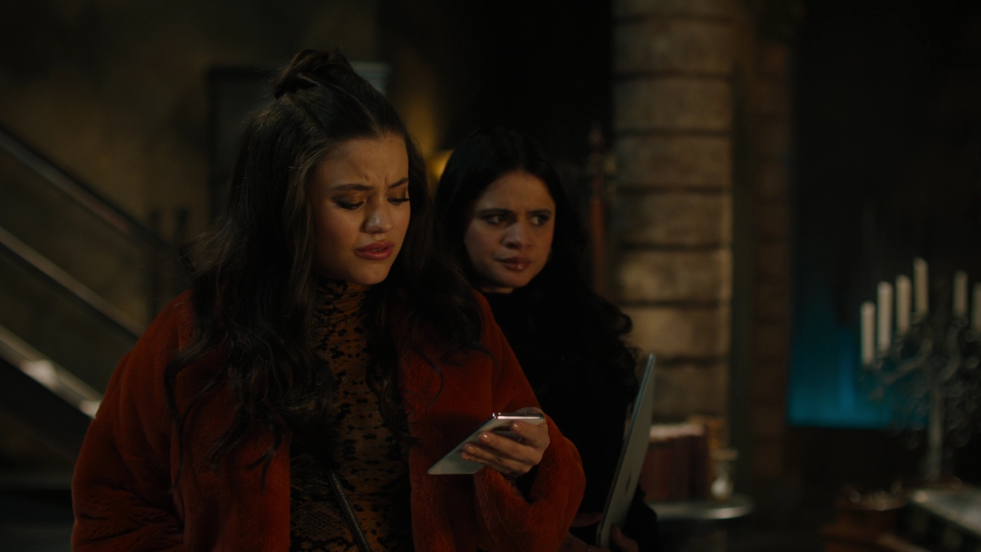 Charmed-Online-dot-nl_Charmed2x09GeussWhosComingToSafeSpaceSeattlle0303.jpg