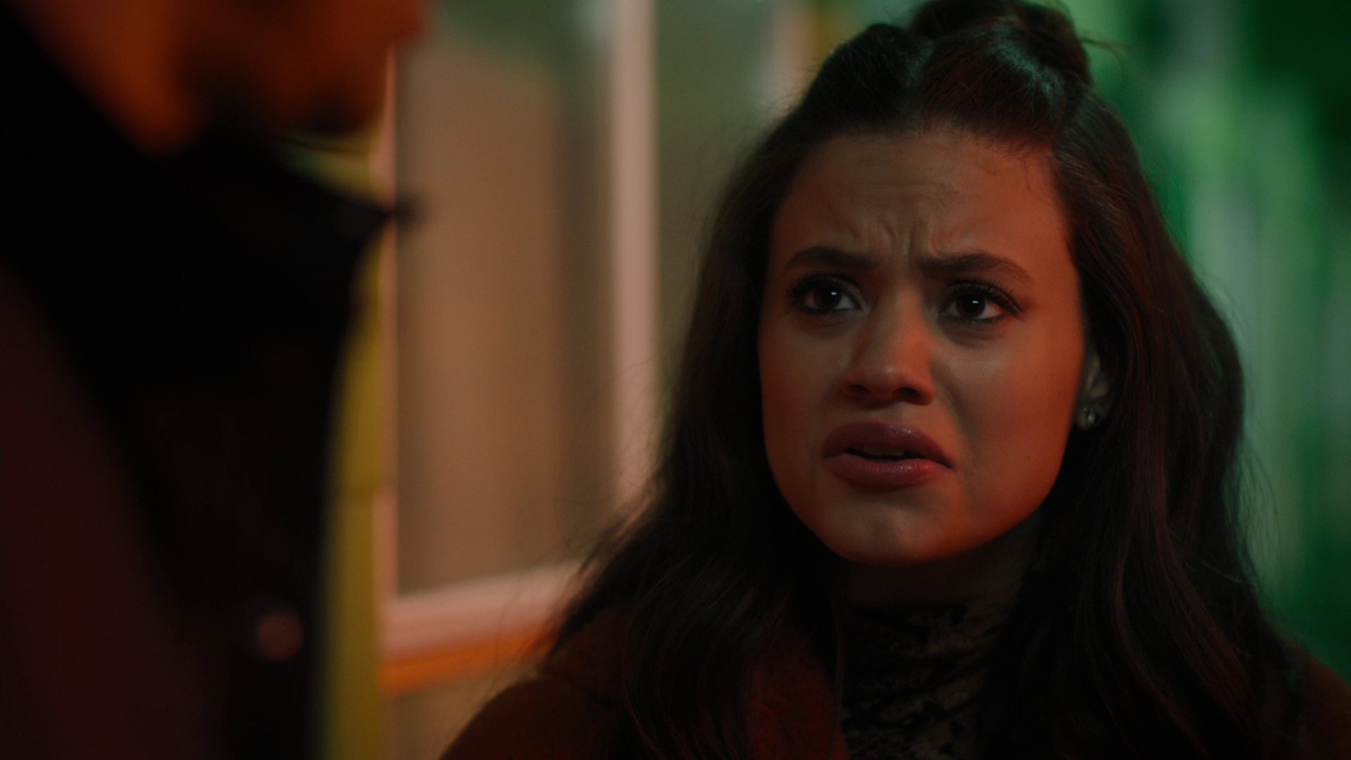 Charmed-Online-dot-nl_Charmed2x09GeussWhosComingToSafeSpaceSeattlle0553.jpg