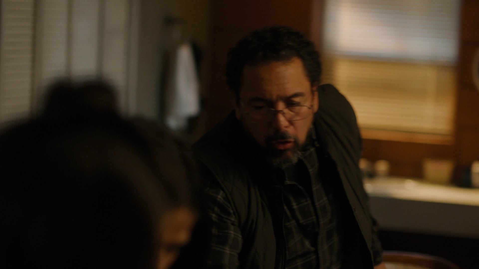 Charmed-Online-dot-nl_Charmed2x09GeussWhosComingToSafeSpaceSeattlle0707.jpg