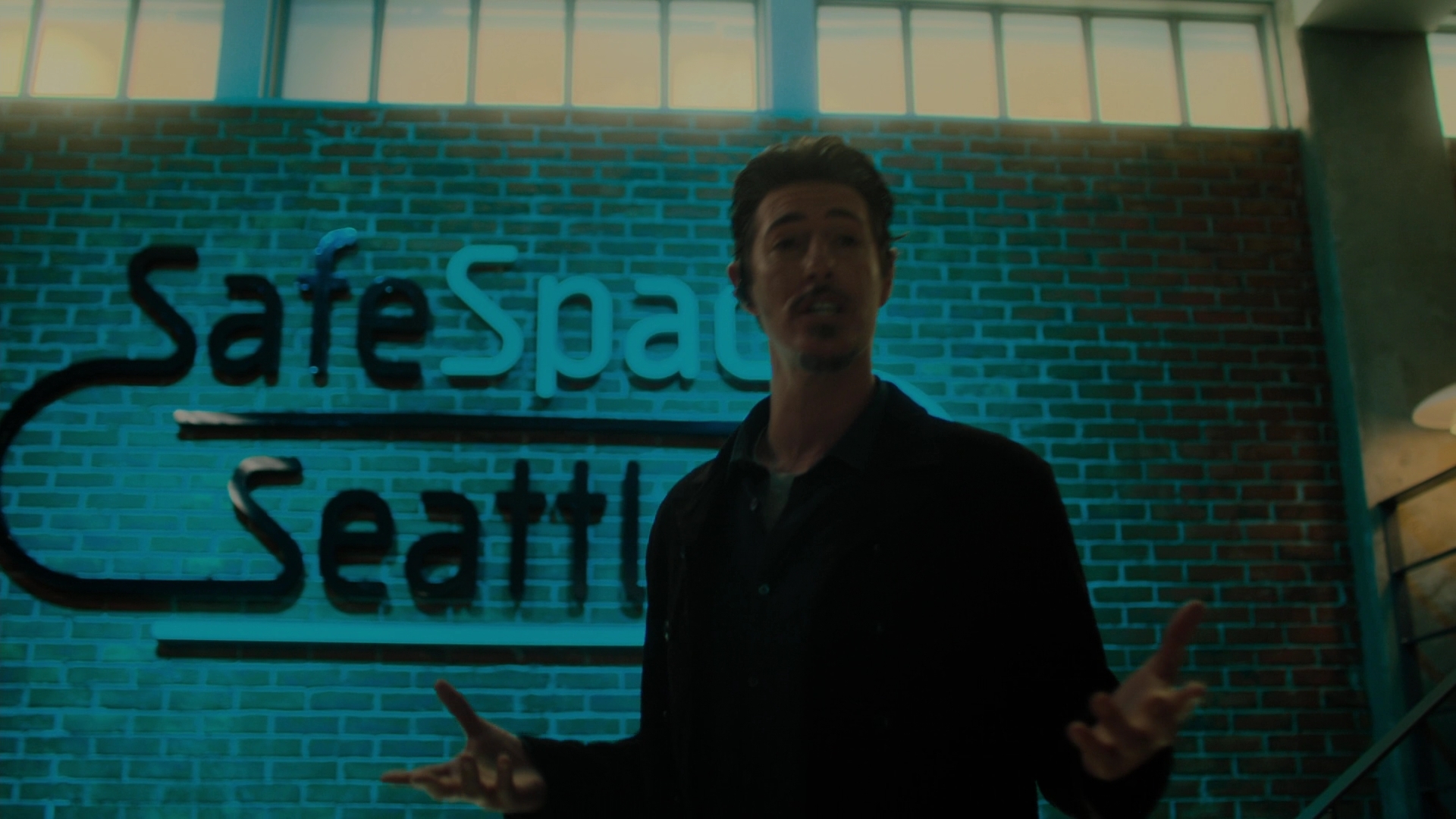Charmed-Online-dot-nl_Charmed2x09GeussWhosComingToSafeSpaceSeattlle0873.jpg