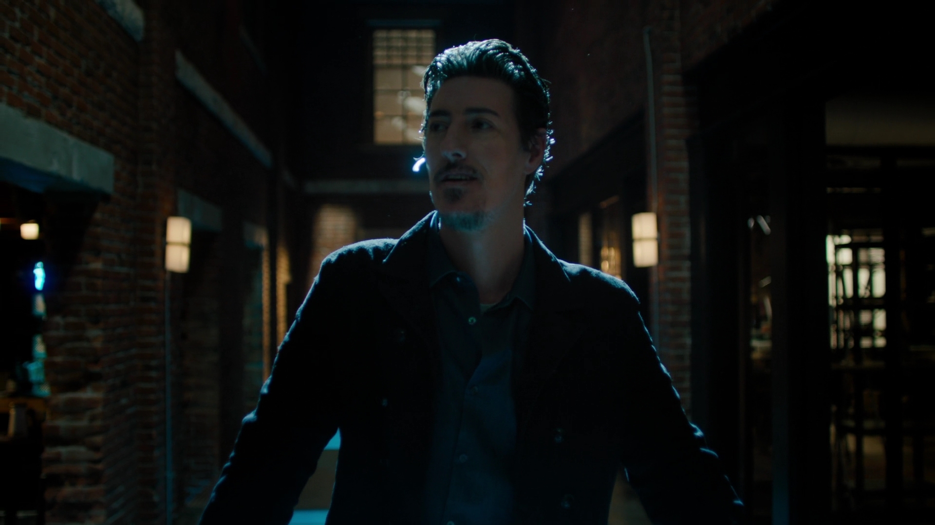 Charmed-Online-dot-nl_Charmed2x09GeussWhosComingToSafeSpaceSeattlle0941.jpg Charmed-Online-dot-nl_Charmed2x09GeussWhosComingToSafeSpaceSeattlle0941.jpg