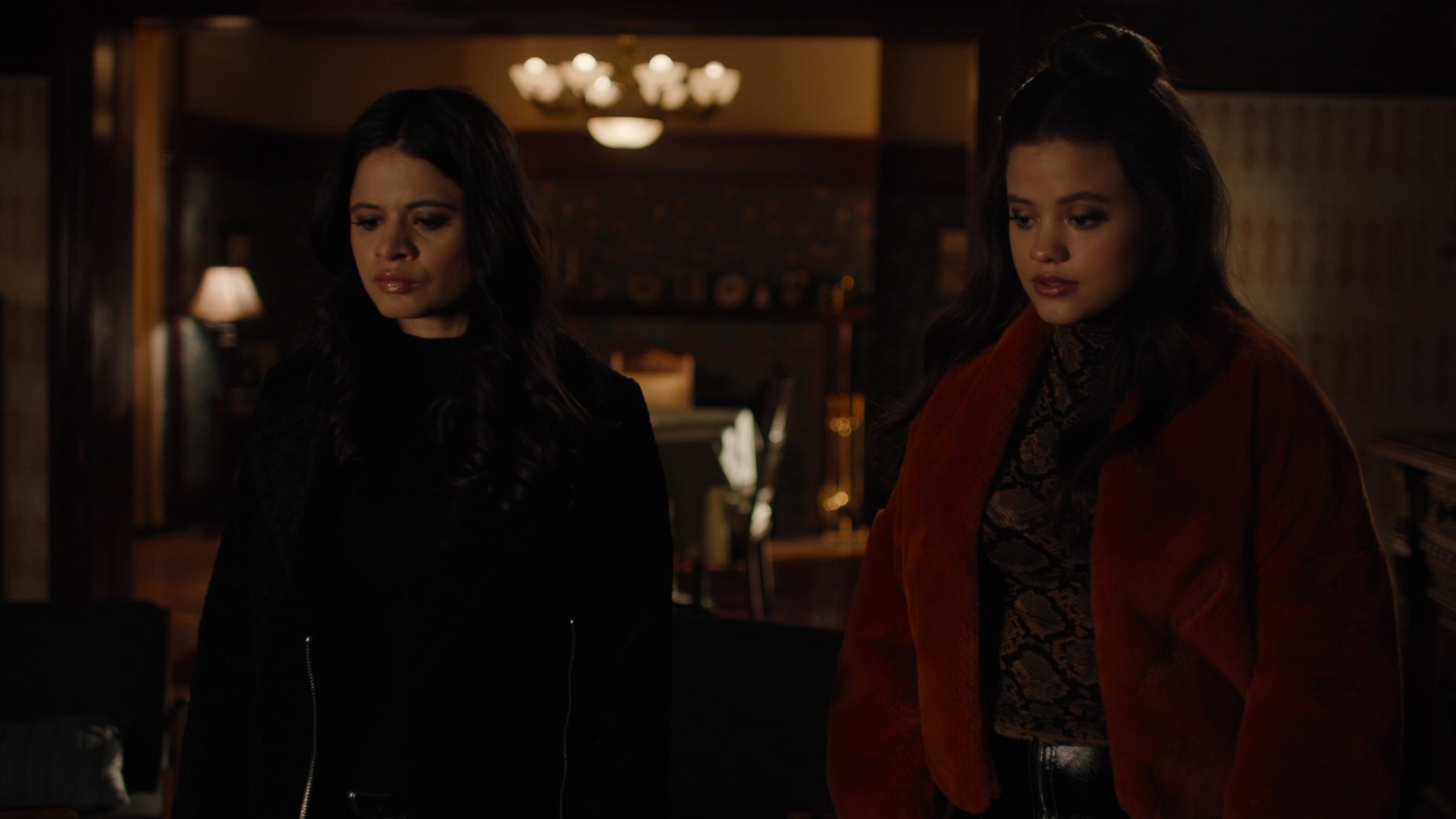 Charmed-Online-dot-nl_Charmed2x09GeussWhosComingToSafeSpaceSeattlle1079.jpg
