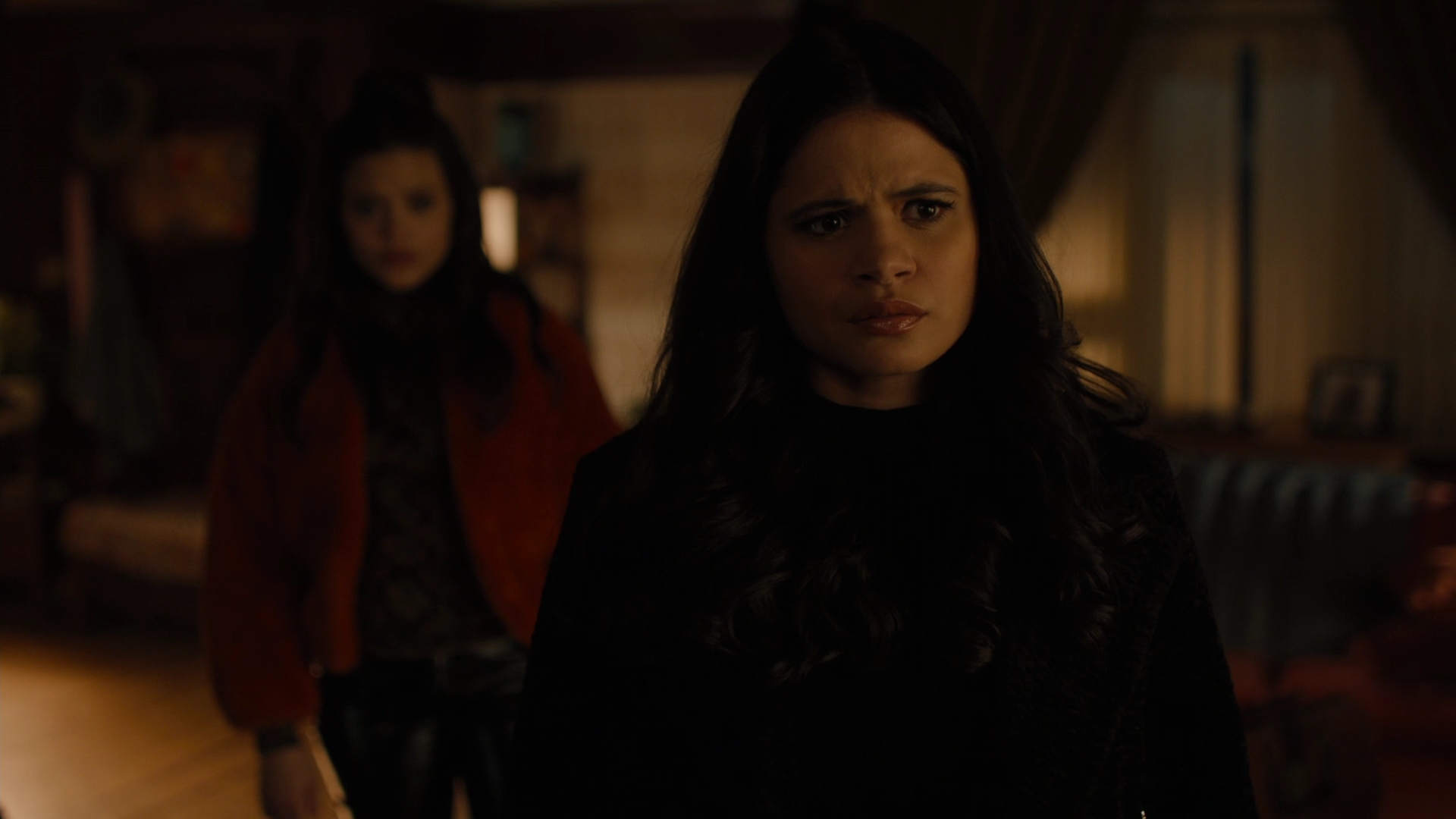 Charmed-Online-dot-nl_Charmed2x09GeussWhosComingToSafeSpaceSeattlle1220.jpg Charmed-Online-dot-nl_Charmed2x09GeussWhosComingToSafeSpaceSeattlle1220.jpg