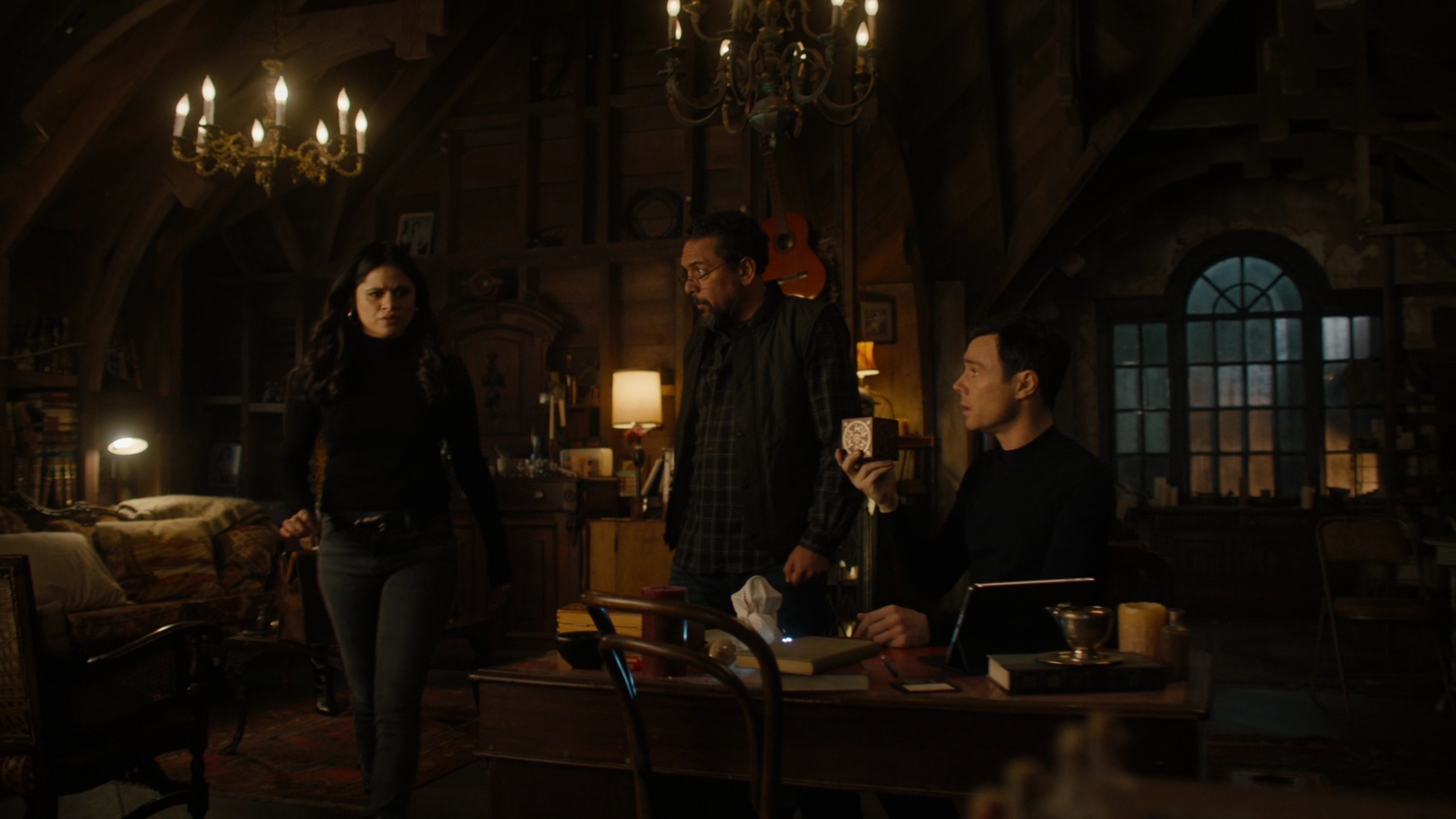 Charmed-Online-dot-nl_Charmed2x09GeussWhosComingToSafeSpaceSeattlle1488.jpg