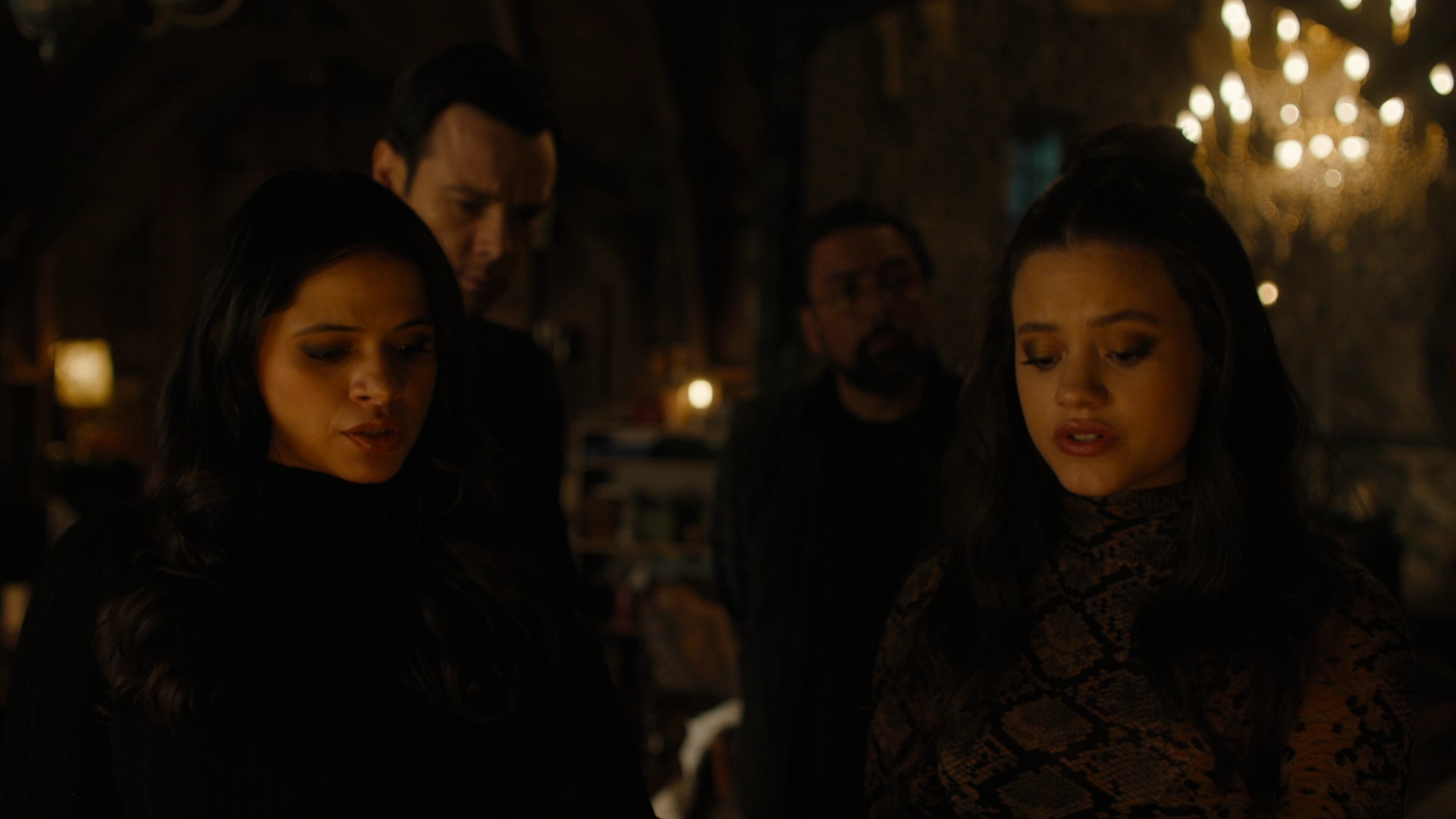 Charmed-Online-dot-nl_Charmed2x09GeussWhosComingToSafeSpaceSeattlle1501.jpg