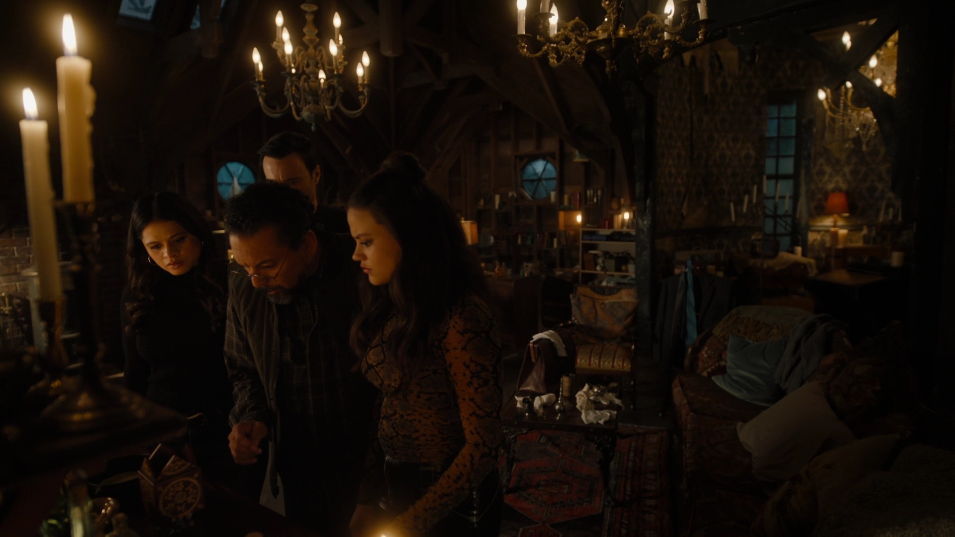 Charmed-Online-dot-nl_Charmed2x09GeussWhosComingToSafeSpaceSeattlle1508.jpg