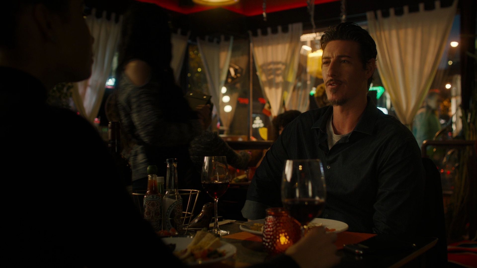 Charmed-Online-dot-nl_Charmed2x09GeussWhosComingToSafeSpaceSeattlle1590.jpg