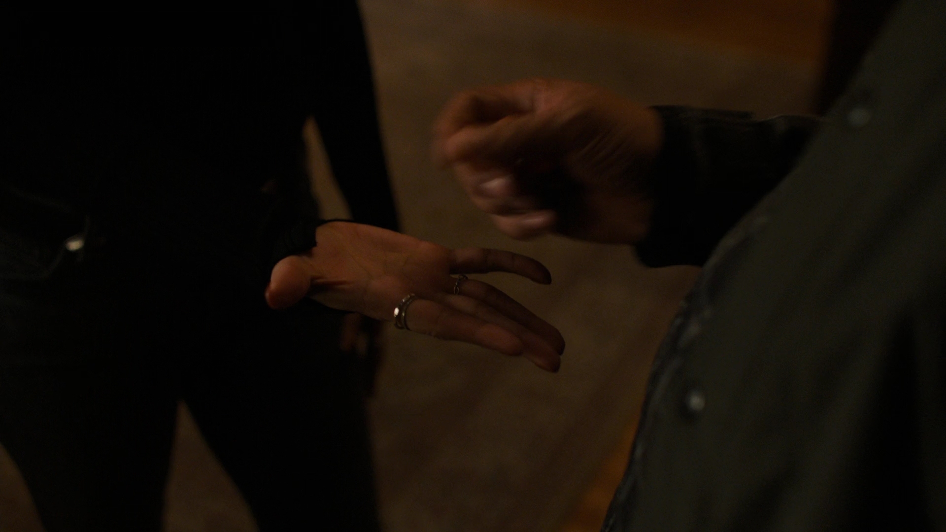 Charmed-Online-dot-nl_Charmed2x09GeussWhosComingToSafeSpaceSeattlle1685.jpg