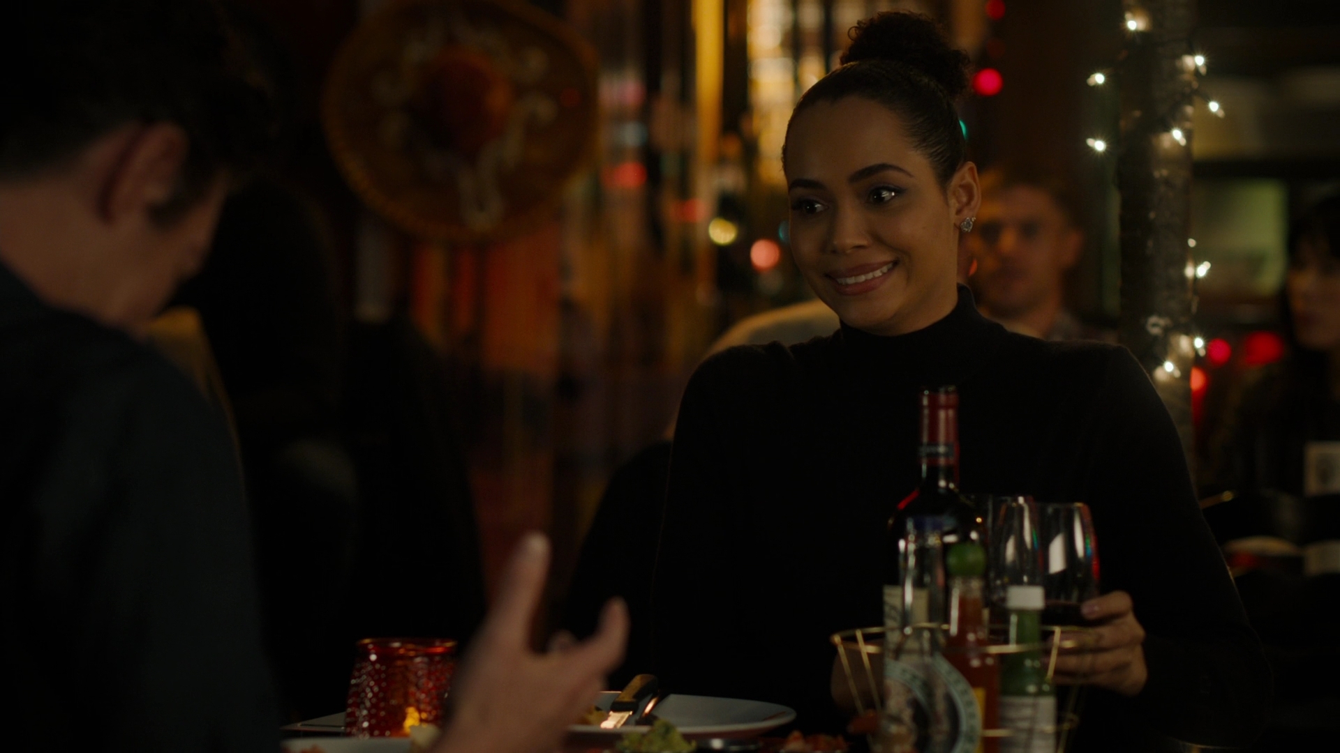 Charmed-Online-dot-nl_Charmed2x09GeussWhosComingToSafeSpaceSeattlle1805.jpg