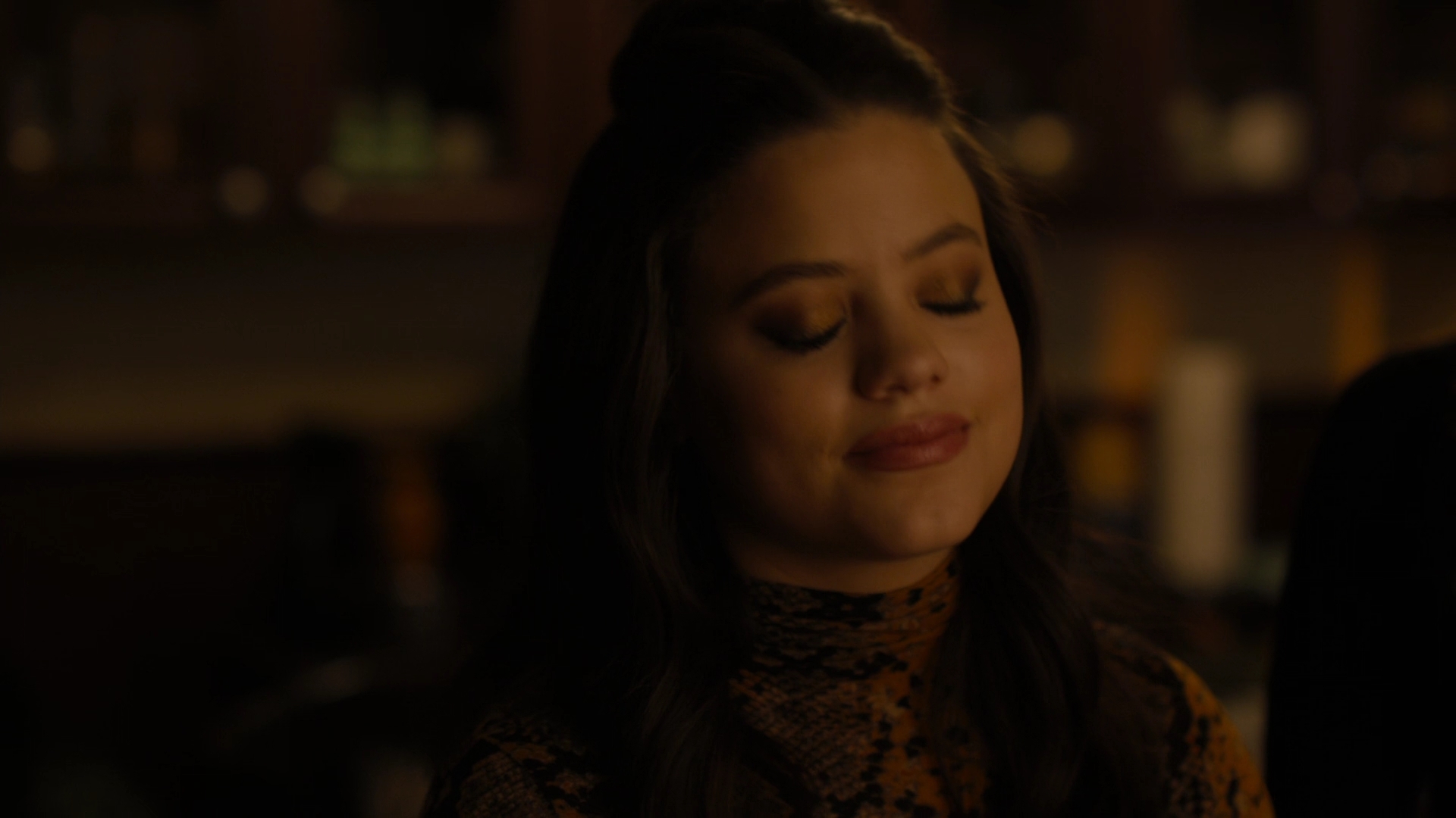 Charmed-Online-dot-nl_Charmed2x09GeussWhosComingToSafeSpaceSeattlle2341.jpg