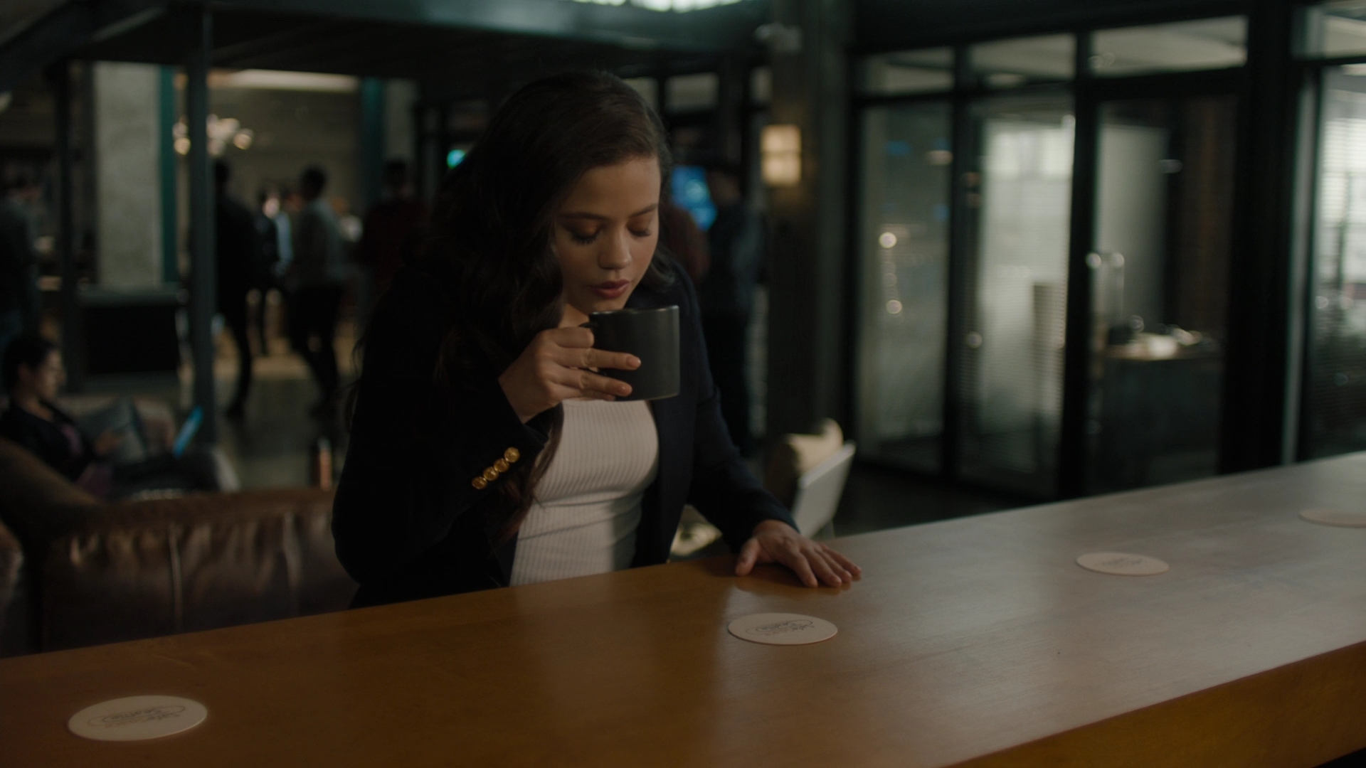 Charmed-Online-dot-nl_Charmed2x09GeussWhosComingToSafeSpaceSeattlle2420.jpg