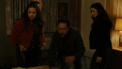 Charmed-Online-dot-nl_Charmed2x09GeussWhosComingToSafeSpaceSeattlle0822.jpg